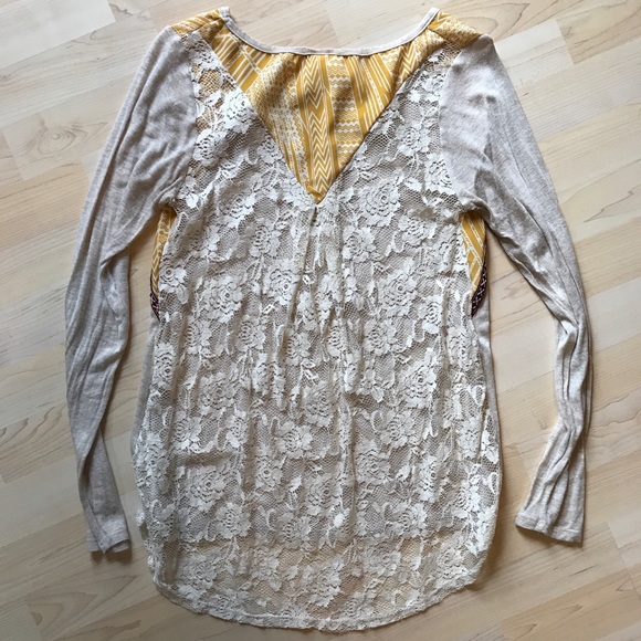 BKE Long Sleeve Shirt with Lace Back - Picture 2 of 2
